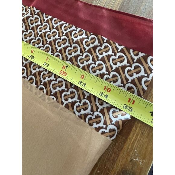 Burberry Scarf Shawl Wrap Stole Authentic BB Logo London Soie Silk 100% READ - Picture 15 of 16